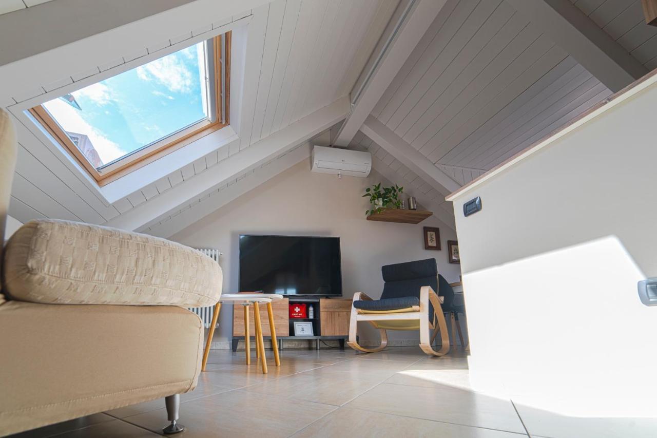 To-Housing3, Luce E Relax Al Centro Di Torino Apartment Luaran gambar