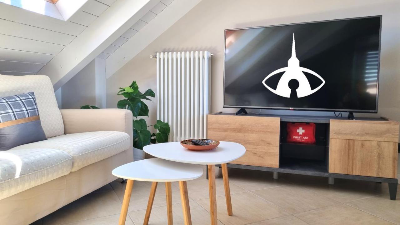 To-Housing3, Luce E Relax Al Centro Di Torino Apartment Luaran gambar